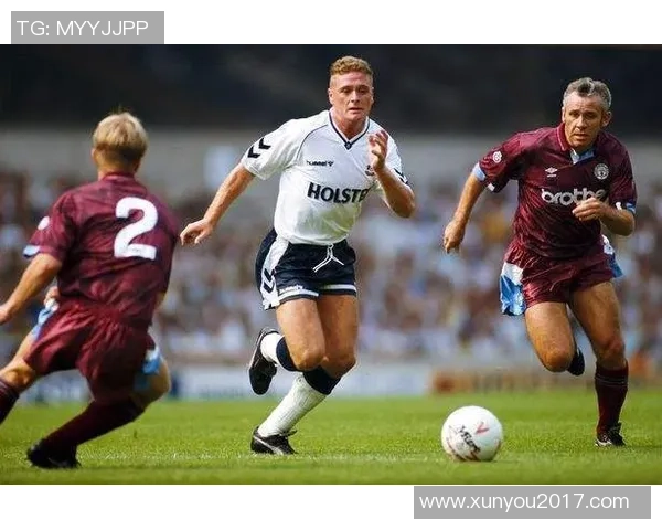 十五号球衣的传奇足球明星们与他们的辉煌成就回顾 十五号球衣的传奇足球明星们与他们的辉煌成就回顾